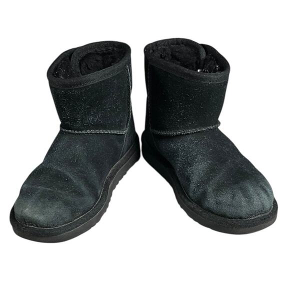 UGG Kids Classic Mini Button Boots Black Suede Size 12 Youth Winter/Fall Short - Picture 6 of 9